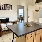 Avec Jardin Et Acces Direct Plage, Terrasse, 5 Chambres, 2 Salles D'eau, Wifi, Parking - Fr-1-361-132