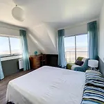 Avec Jardin Et Acces Direct Plage, Terrasse, 5 Chambres, 2 Salles D'eau, Wifi, Parking - Fr-1-361-132 *