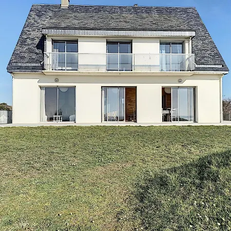 Avec Jardin Et Acces Direct Plage, Terrasse, 5 Chambres, 2 Salles D'eau, Wifi, Parking