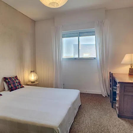 Avec Jardin Et Acces Direct Plage, Terrasse, 5 Chambres, 2 Salles D'eau, Wifi, Parking Ferienhaus