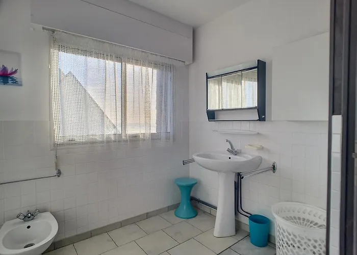 Avec Jardin Et Acces Direct Plage, Terrasse, 5 Chambres, 2 Salles D'eau, Wifi, Parking - Fr-1-361-132 펜션